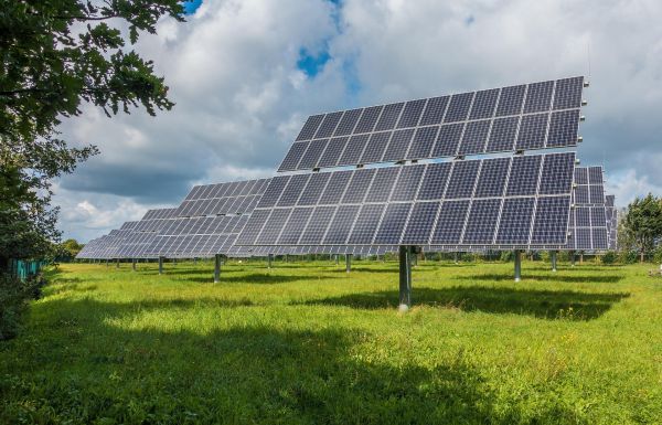 Top astuces pour rentabiliser votre achat de panneaux solaires